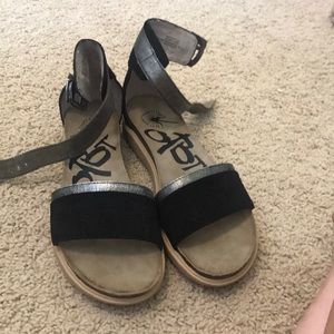Black OTBT sandals